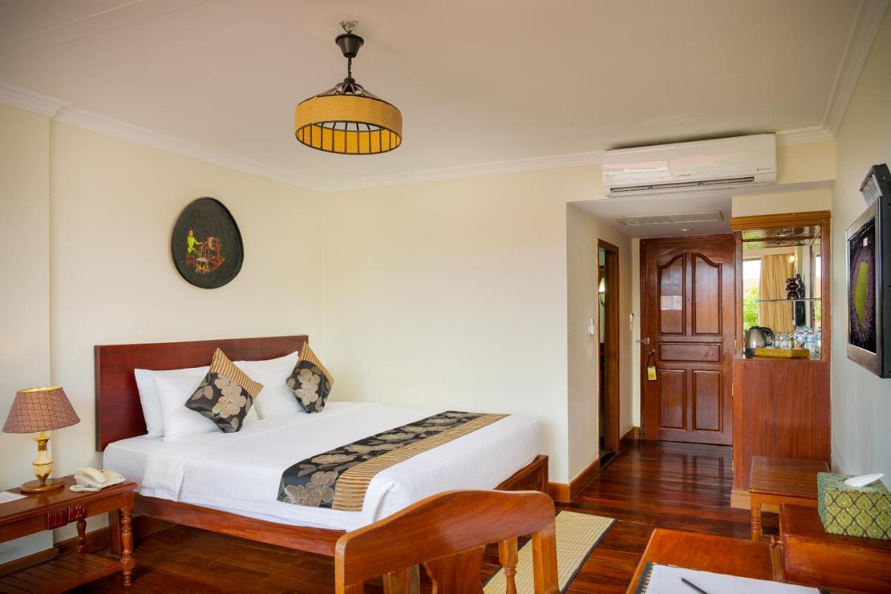 Silk D'Angkor Boutique Hotel Siem Reap Exterior foto